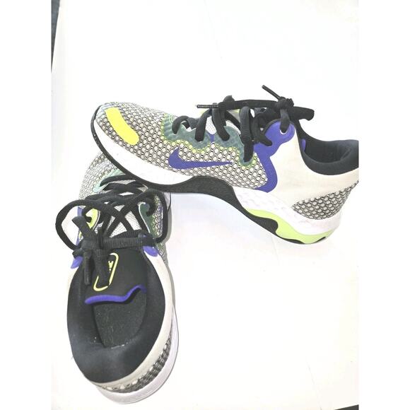 SIZE 10.5 MEN'S NIKE RENEW ELEVATE II WHITE MULTICOLOR CW3406-101 BASKETBALL - Picture 2 of 13